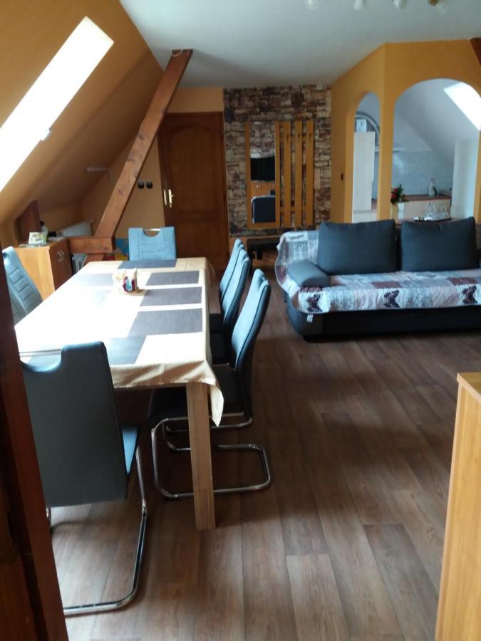 Bora Vendeghaz Appartement *