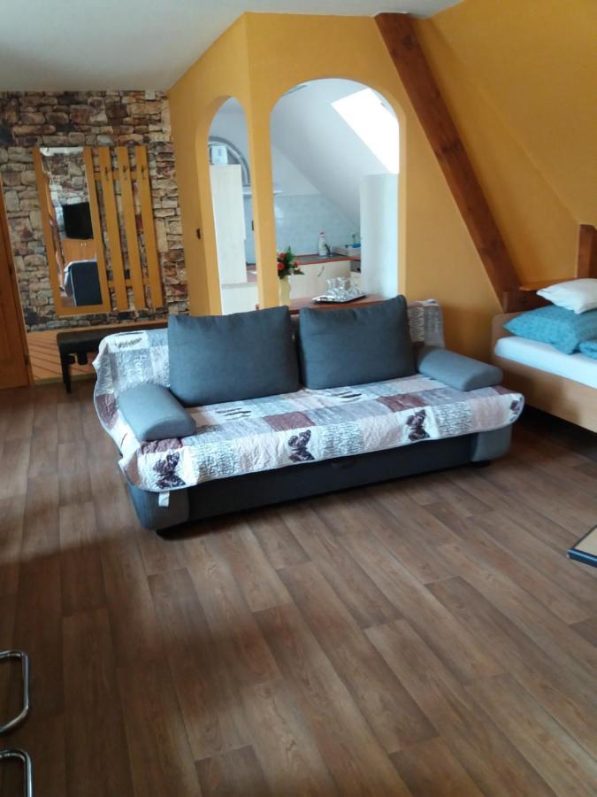 Appartement Bora Vendeghaz *